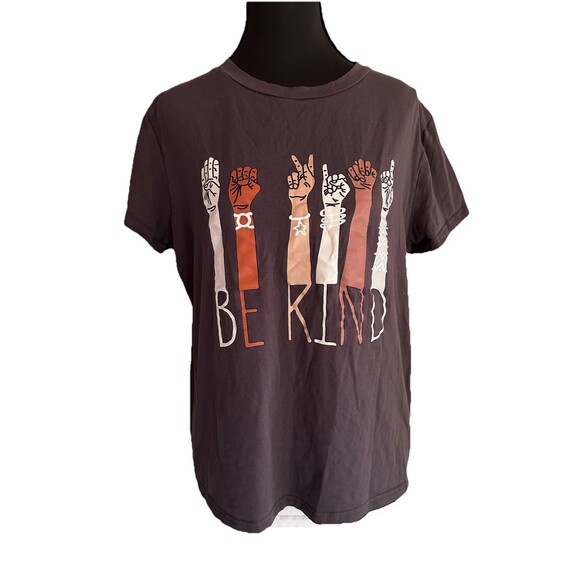 Exclusive Tops - Exclusive Brand Gray Graphic T-shirt  BE KIND Sign Language Woke Woman’s Sz L